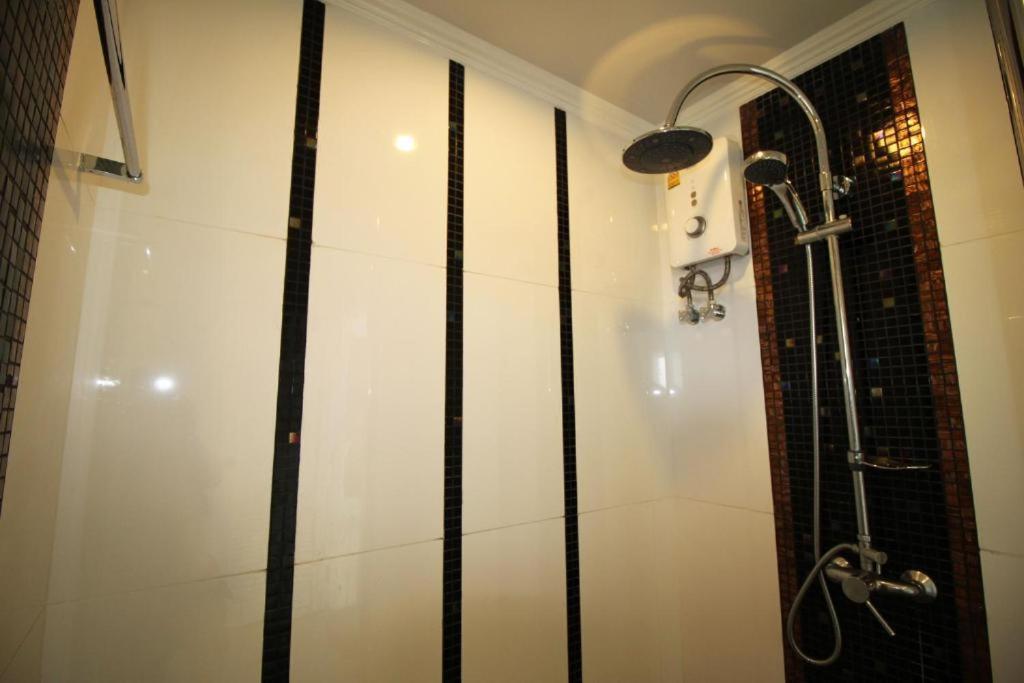Amazon Residence By Pattaya Sunny Rentals Джомтьєн-Біч Номер фото
