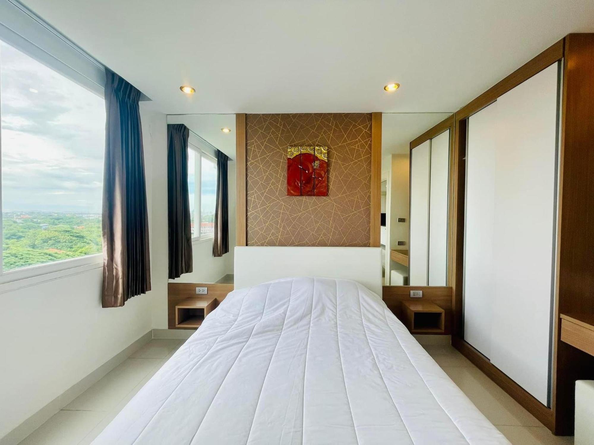 Amazon Residence By Pattaya Sunny Rentals Джомтьєн-Біч Номер фото