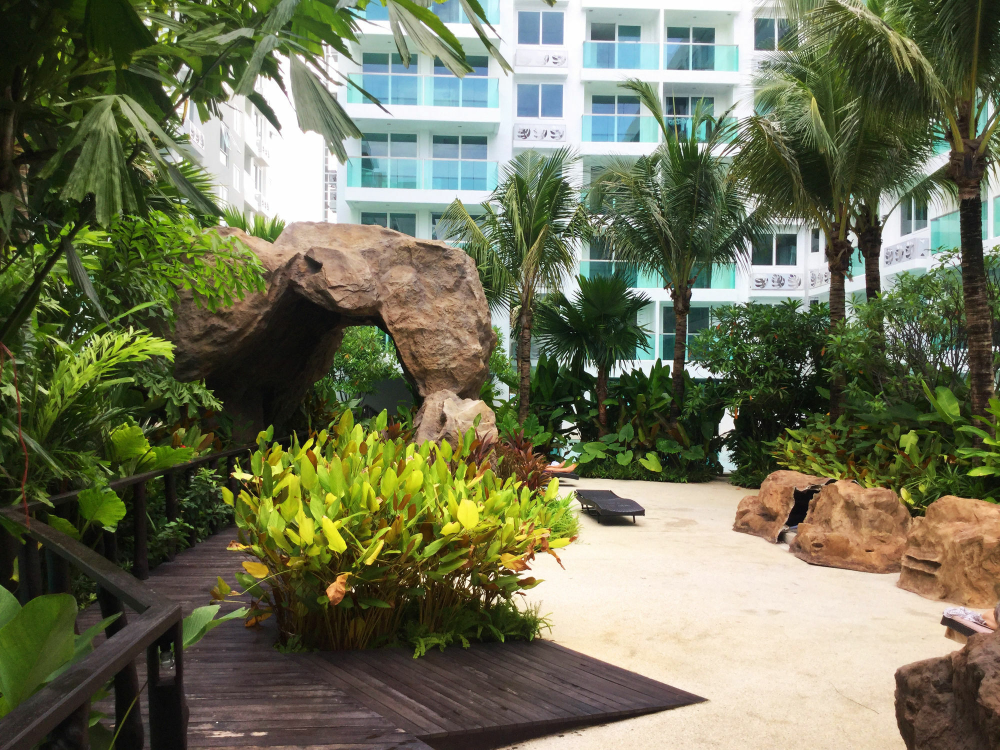 Amazon Residence By Pattaya Sunny Rentals Джомтьєн-Біч Екстер'єр фото